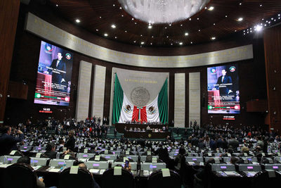Diputados mexicanos aprueban prórroga en subcontratación laboral - MarketData