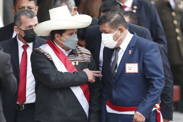El presidente de Perú completa su gabinete con ministros de Economía y Justicia - MarketData