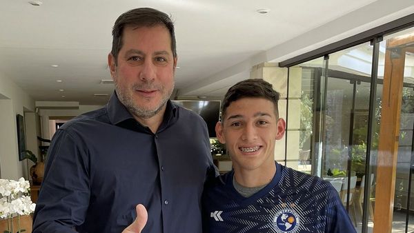 Gustavo Verón llega de Colón al Danzarín