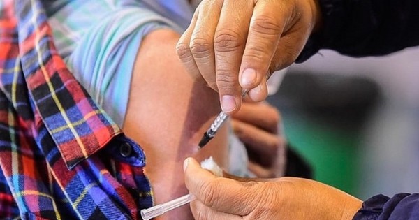 La Nación / Los fallecidos diarios se mantienen encima de 50
