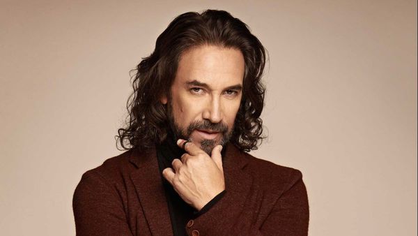 El Buki comparó el miedo a las vacunas con exnovios