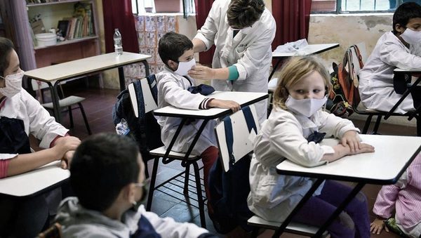 Uruguay retoma la presencialidad plena en educación desde el 2 de agosto