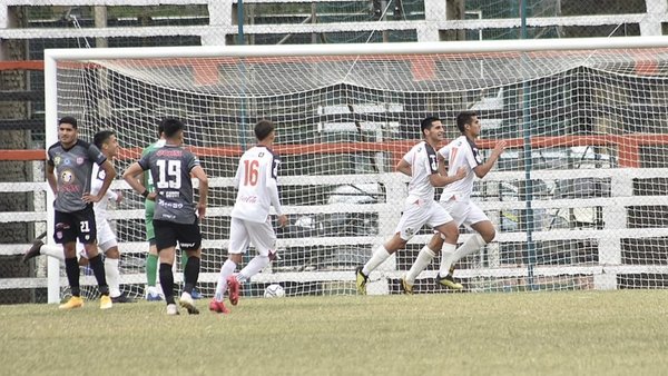Las Águilas dejaron los puntos en casa