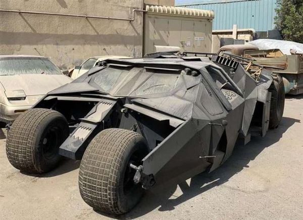 Abandonado en Dubái: triste final para el coche de Batman