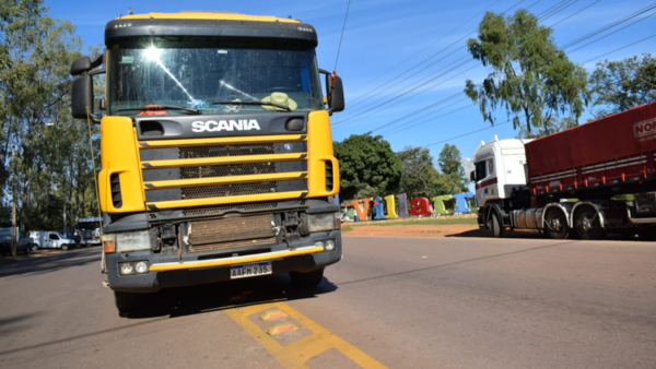 Camioneros en paro piden disculpas por malos ratos a la ciudadanía