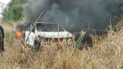 Asalto y quema de vehículo en estancia de San Pedro | Noticias Paraguay