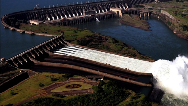 Frente Guasu que exige que Itaipú deje de pagar deuda espuria