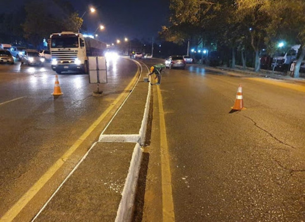 Cierran media calzada de Acceso Sur por obras y disponen alternativas para vehículos livianos | Ñanduti