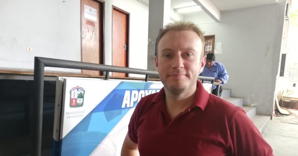La Nación / Candidato opositor busca apoyo de partidos menores