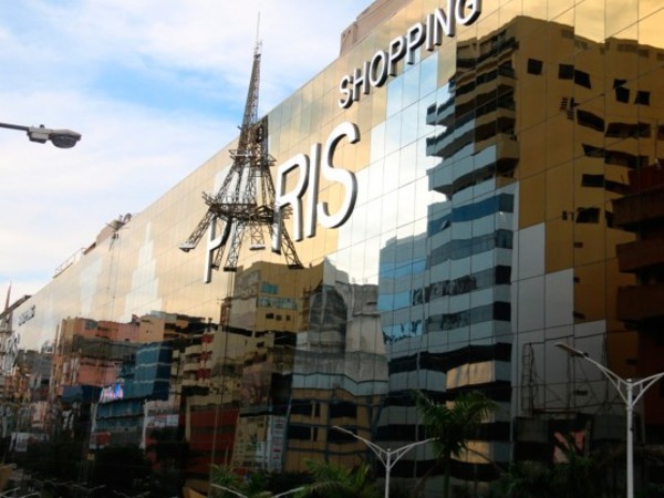 SHOPPING PARIS EXONERA A SUS LOCATARIOS