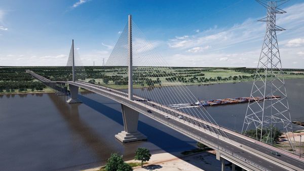 Aprobación de maqueta de puente sobre el río Paraguay