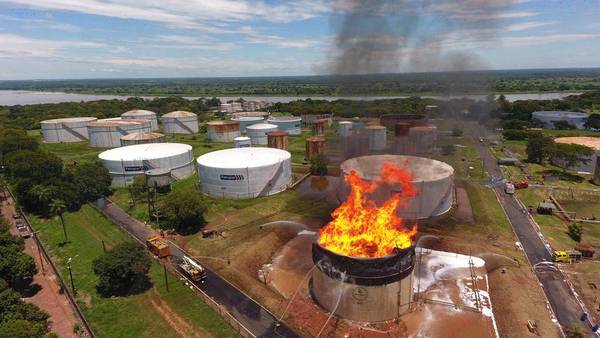 PETROPAR recibió más de G. 14.000 millones de póliza tras incendio en su planta