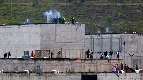 Enfrentamiento en cárcel de Ecuador deja un muerto y 5 heridos