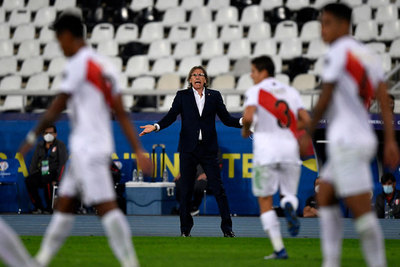Gareca: “Hay una influencia europea en el fútbol que no nos sirve”