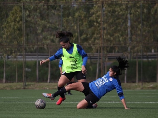 Fútbol en el cierre - APF