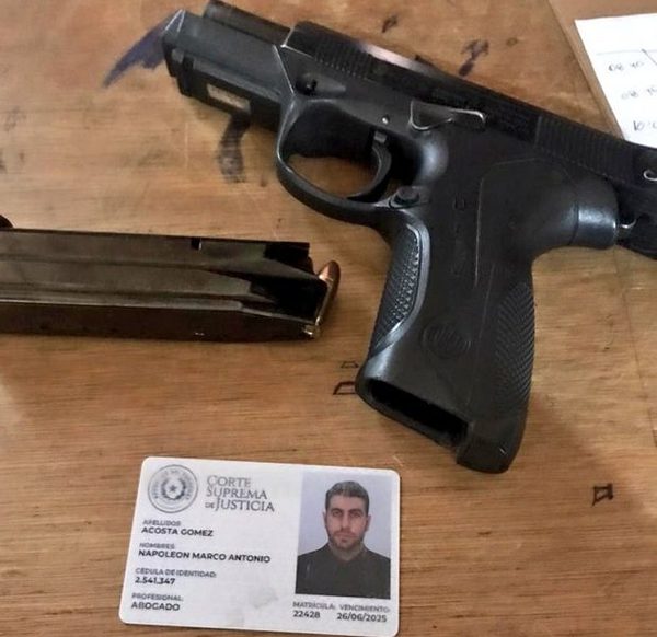 Mega cargamento: Abogado de detenidos intentó ingresar arma de fuego al reclusorio