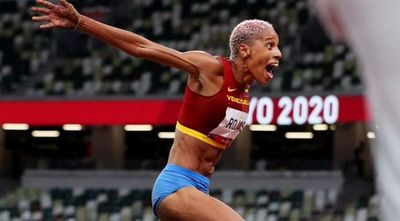 La venezolana Yulimar Rojas conquista el Oro con récord mundial de triple salto