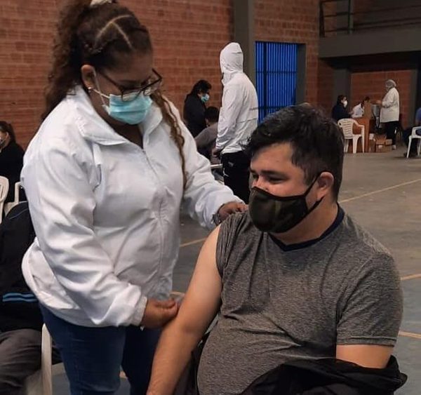 Desde hoy se aplicará segunda dosis de la Pfizer sin considerar terminación de cédula de identidad