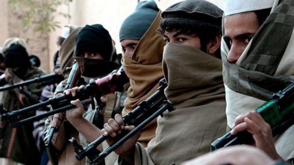 Talibanes atacaron el aeropuerto de la segunda ciudad más grande de Afganistán