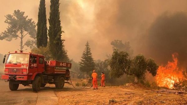 Incendios causan estragos en Turquía