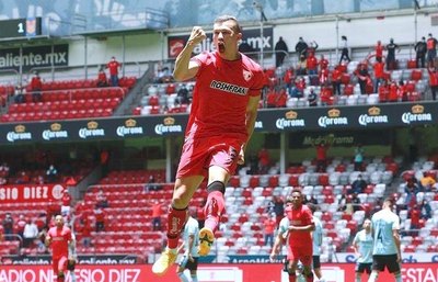 Crónica / ¡Golazo de cabeza de Samudio en su debut!