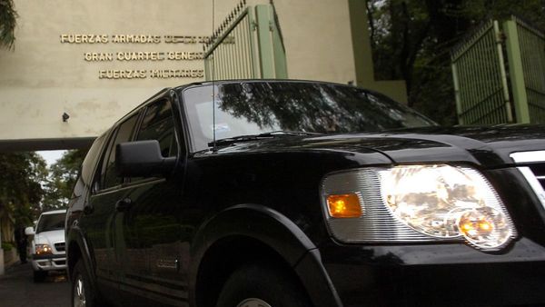Presidencia planea gastar G. 792 millones en reparación de blindados