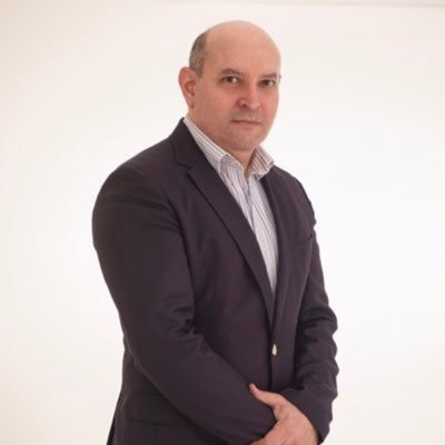 Sin reformas, mantener función pública es insostenible