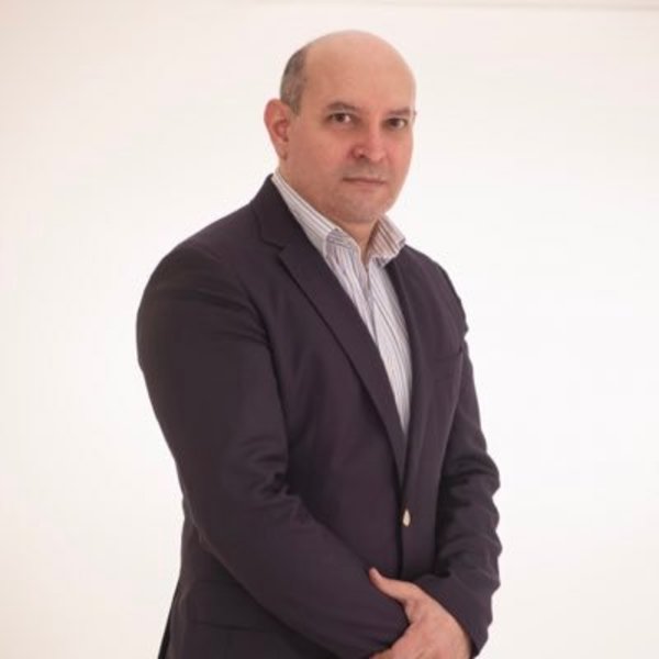 Sin reformas, mantener función pública es insostenible