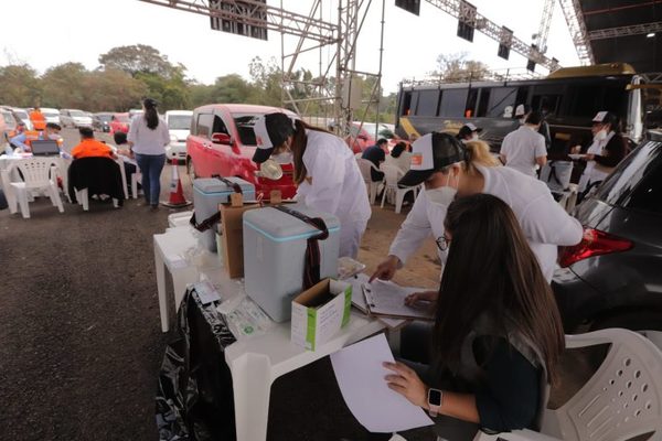Reabren vacunatorios para aplicación de segundas dosis anticovid