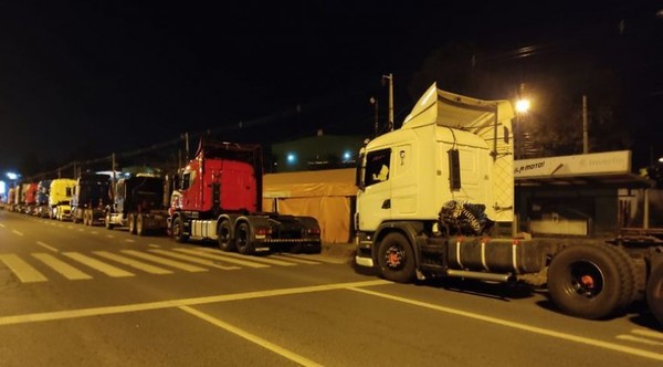Camioneros anuncian masiva movilización para mañana y hablan de “copar” Asunción