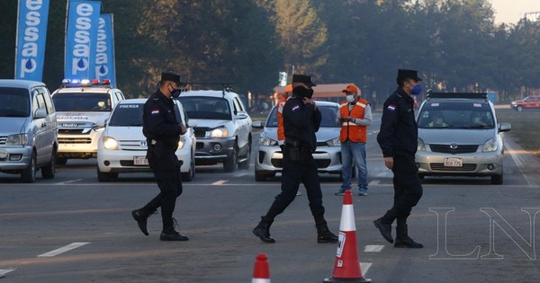 La Nación / Aumenta asistencia en el Rubén Dumot para aplicación de segunda dosis
