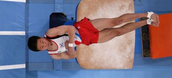 El gimnasta surcoreano Jeahwan Shin gana el oro en salto en Tokio 2020