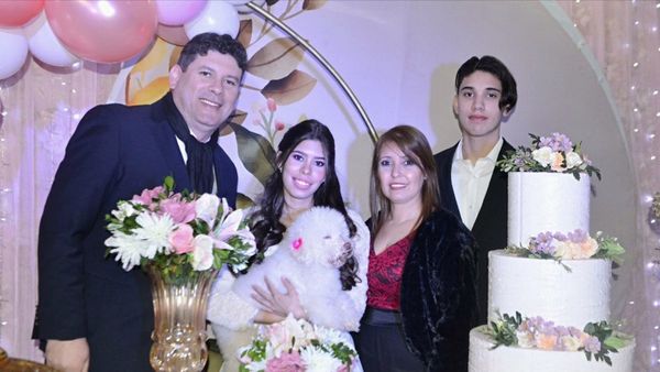 Los 15 años de Sofía Belén Genes Lamas