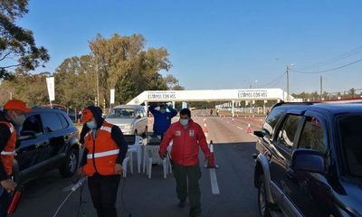 Ex Aratiri y otros vacunatorios vacíos