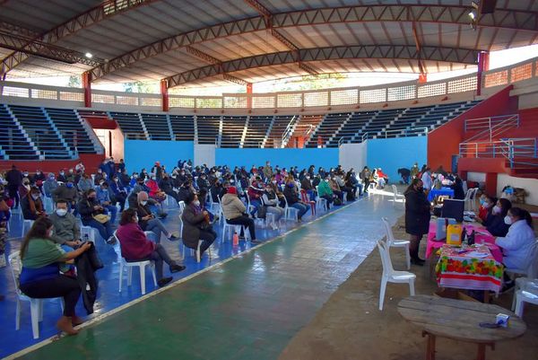 Más de 900 personas recibirán segunda dosis en Villarrica - Nacionales - ABC Color