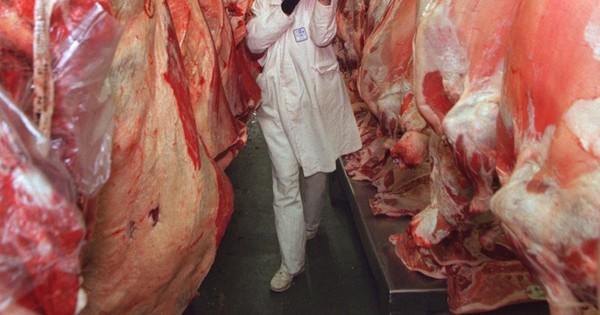 La Nación / Suben precios de la carne a raíz de la menor producción, aumento de combustibles y la bajante