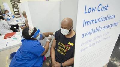 EEUU llega al 70 % de su población adulta con al menos una dosis de la vacuna