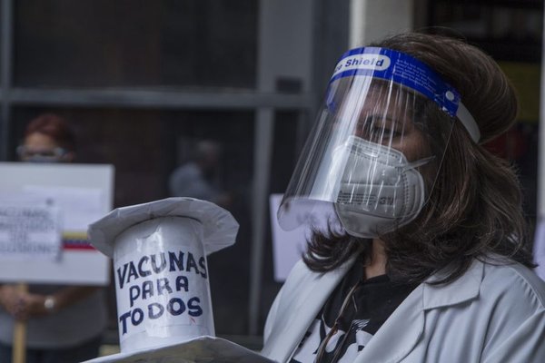 Unos 92.000 médicos y científicos emigraron de Venezuela, según la oposición