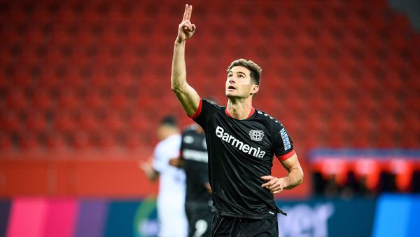 Lucas Alario amplía su contrato con el Leverkusen hasta 2024