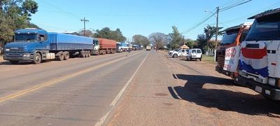 Presidente del Congreso espera llegar a un acuerdo para levantar paro de camioneros