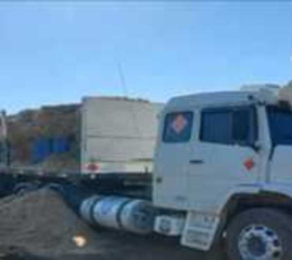 Chaco: Retienen camión de gran porte con presunto precursores químicos - Paraguay.com