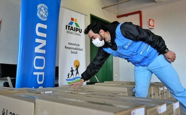 Nueva entrega de midazolam al Hospital Integrado Respiratorio de Alto Paraná - Nacionales - ABC Color