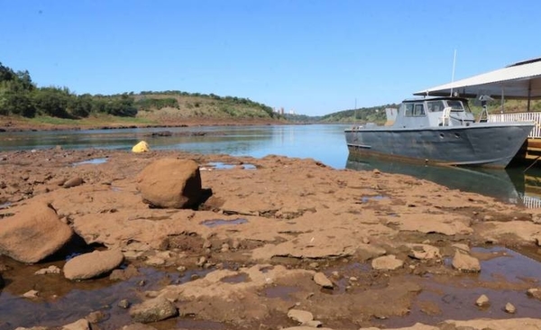 Diario HOY | Navieros advierten graves consecuencias por la bajante de los ríos