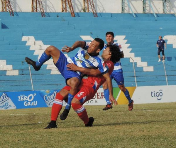 El cuadro albiceleste se frena de local;  empata ante Iteño 1 a 1