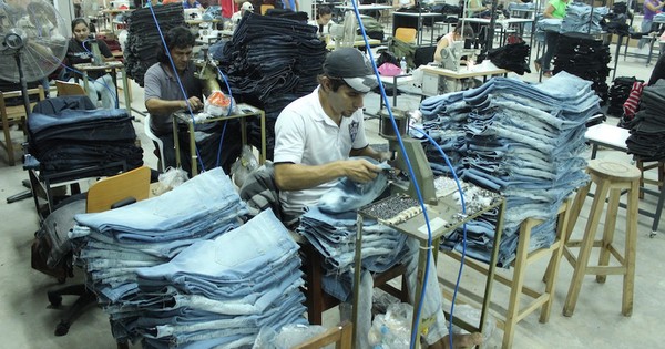 La Nación / Se registró a 98 nuevas firmas en la última semana