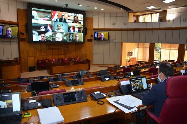 Crónica / Vichean vínculo entre secuestros y políticos