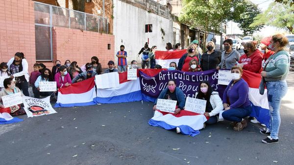 Tras presiones prometen seguir con provisiones para las ollas populares