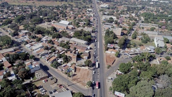 Calles de desvío con baches y sin señales en Tres Bocas