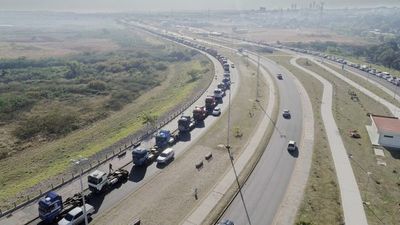 Camioneros sitiaron la capital y buscan consensuar  ley de fletes