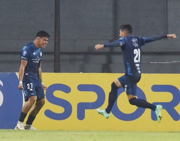 Guaireña, escolta con el “batacazo” - Fútbol - ABC Color